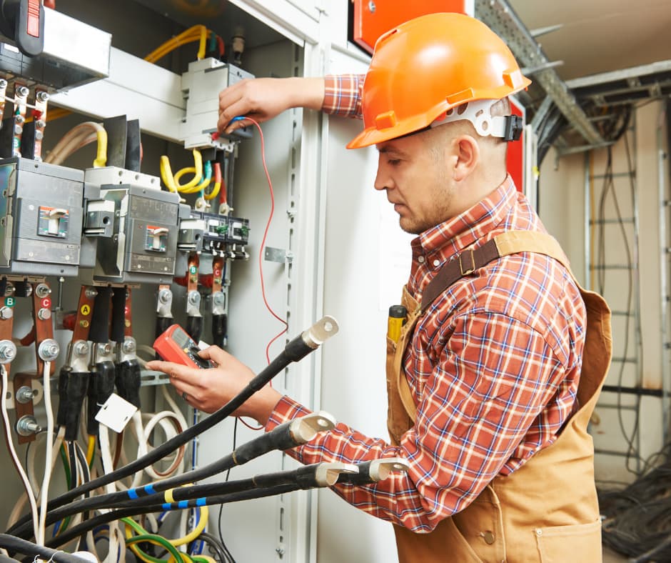 Warum die regelmäßige Prüfung ortsfester elektrischer Anlagen Pflicht ist