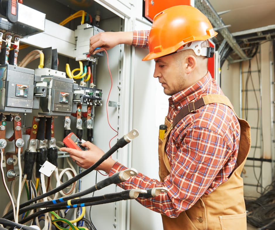 Warum die regelmäßige Prüfung ortsfester elektrischer Anlagen Pflicht ist