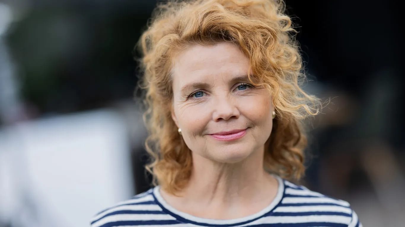 annette frier schlaganfall